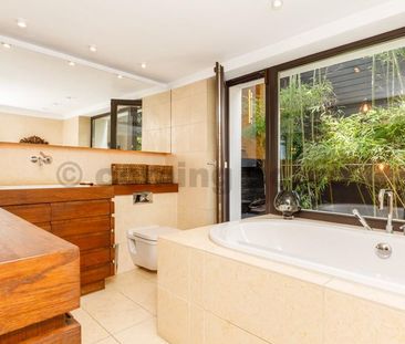 Architektenhaus mit idyllischem Garten & Wasserzugang - Foto 6