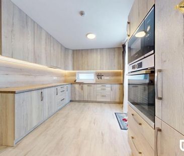 RentHub | Veľkorysý 8-izbový rodinný dom | 292 m² | pozemok 800 m² I - Photo 6