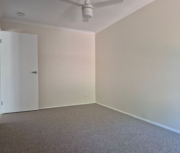 FRESHLY RENOVATED: Three bedroom Villa located in sort after area o... - Photo 4