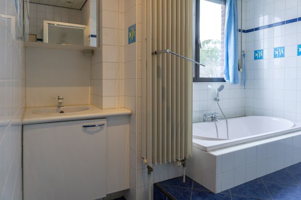 Ruim duplex-appartement met 4 slaapkamers, onmiddellijk beschikbaar - Foto 1