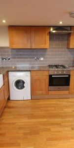 Room in a Shared Flat, Connect House, M4 - Photo 3