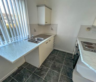 2 bed flat to rent in Edgmond Court, Ryhope, SR2 - Photo 4