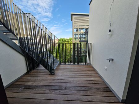 ERSTBEZUG TOLLE DG WOHNUNG - NÄHE U4 FRIEDENSBRÜCKE - 4 ZIMMER - Photo 2