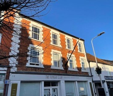 2 bedroom first floor maisonette with private patio and parking, on... - Photo 6