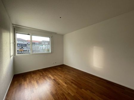 FRIBOURG - Spacieux 3.5 pièces au 4ème étage - Photo 2