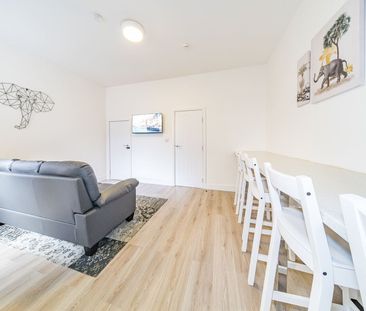 5 Bed Terraced House, Dombey Street, L8 - Photo 4