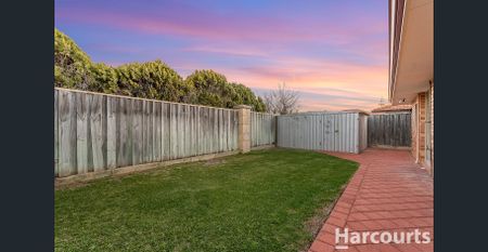 Live the Mindarie Lifestyle - Spacious Family Home - Photo 2