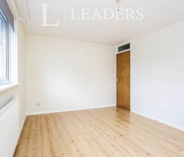 2 bedroom apartment to rent Kent Street, PO1 - Photo 1