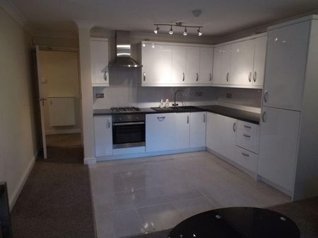 2 bedroom apartment to rent - Photo 3