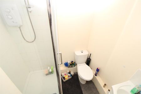 Room For Rent Wood Road, Pontypridd - Photo 4