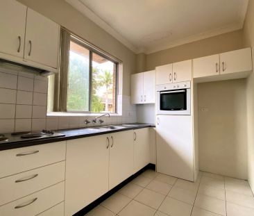 Spacious Two Bedroom Unit - Photo 1