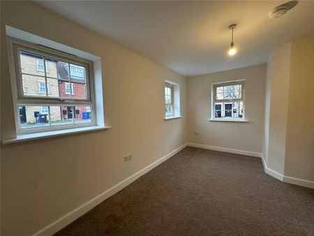2 bedroom semi-detached house to rent - Photo 2