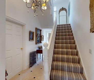 5 bedroom terraced house to rent - Photo 2