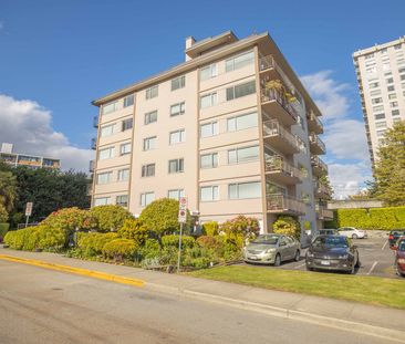 Seaside Towers | 150 21st Street, West Vancouver - Photo 1