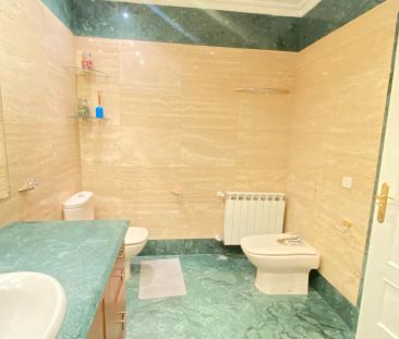 Room for rent in 7-bedroom apartment in Malasaña - Photo 4