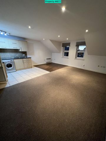 2 bedroom apartment to rent - Photo 2