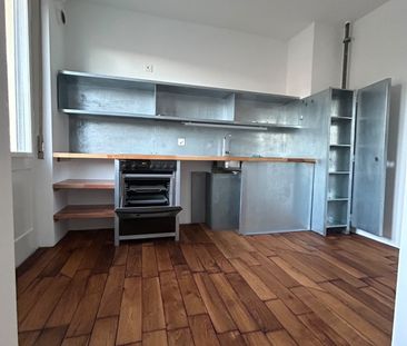 Grosszügige Wohnung 3-Zimmerwohnung im beliebten Wylerquartier - Photo 2