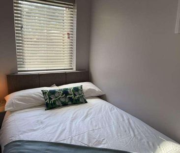 Rm, Mandeville, Orton Goldhay, P, PE2 - Photo 3