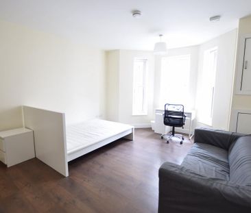 Studio to rent - Photo 5