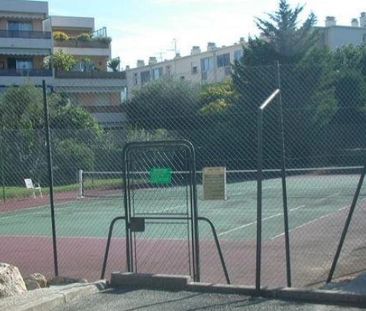 Meublé Antibes Location F1 dans résidence de standing - Photo 4