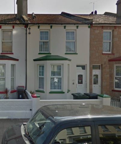 ROMNEY STREET, EASTBOURNE 2-Bed Terrace House - Photo 4