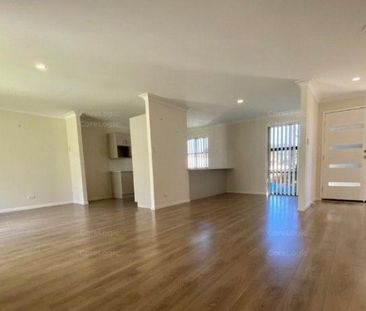 Spacious 3 bedroom house - Photo 4