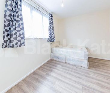 Spacious 3 Bedroom Home with Modern Interiors on Corporation Road N7 - Photo 5