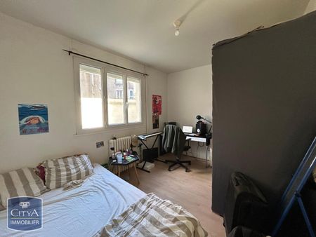 Location Appartement 4 pièces 75m² ANGERS 49000 - Photo 3