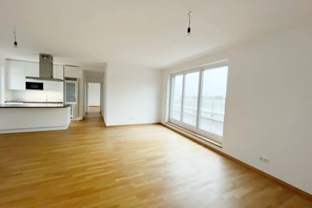 Geräumige 3 Zimmerwohnung mit großzügigen Terrassen! - Photo 2
