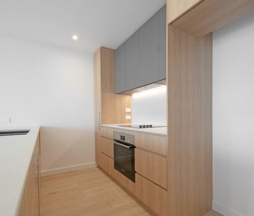 Luxury Living in East Village at Karrinyup: 2nd Floor Unit with Hig... - Photo 4