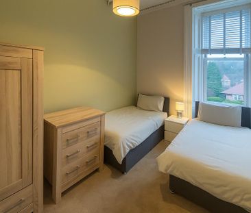 3 bedroom apartment to rent - Photo 6