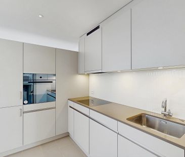 monderen Singlewohnung mit grosszügiger Dachterrasse!1 Monat Mietz... - Photo 1