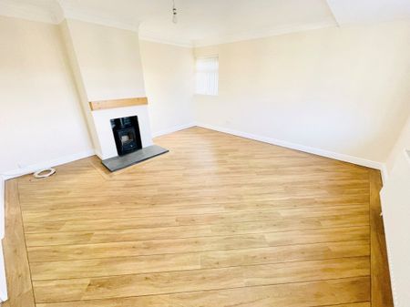 Jenkins Row, Rhymney, TREDEGAR - Photo 2