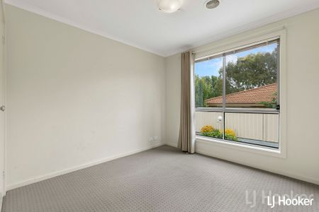 Fantastic 2 Bedroom Townhouse - Photo 2