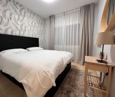 3 room luxury Apartment for rent in Marbella, Andalusia - Photo 2