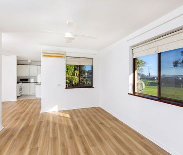 Ground-Floor Apartment in Sought-After Riverside Location - Photo 2