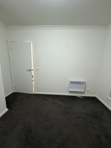 Melton South - Photo 3