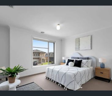 Spacious Double Storey - 4 Bedroom Family Home - Photo 2