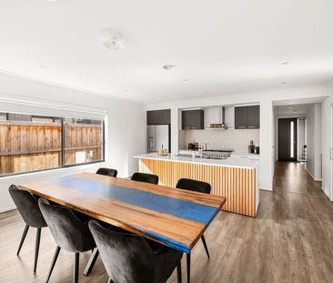 FOUR BEDROOM HOME - Photo 6