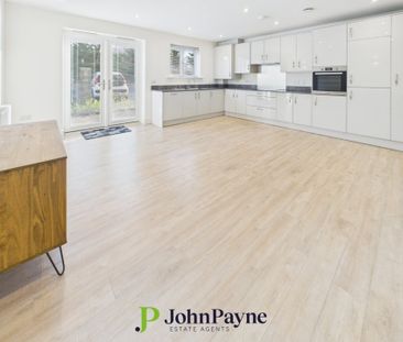 Warwick Road, Coventry, West Midlands, CV3 6AG - Photo 6