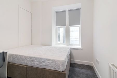 3 bedroom apartment to rent - Photo 4