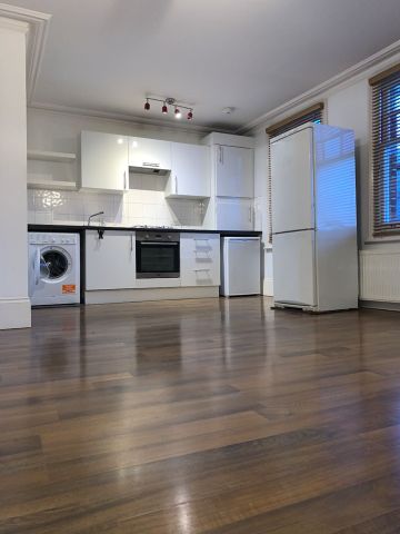 1 Bed Flat, Crouch End, N8 - Photo 4