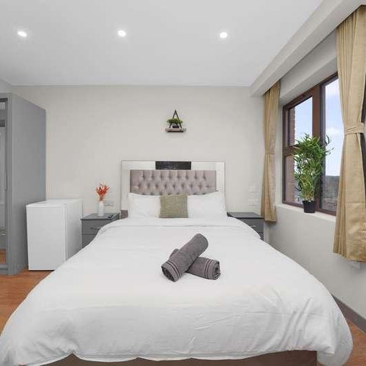 Godino Apart-hotel Serviced Apartments Cranbrook Road Ilford, IG1 - Photo 1