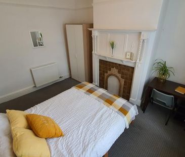 1 bedroom in a house share to rent - Photo 6