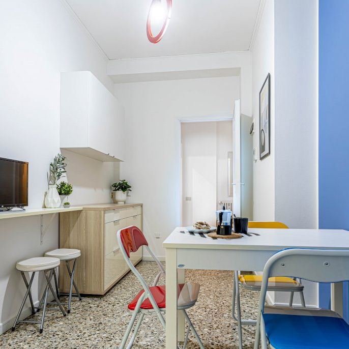 Spacious and bright single room in Viale Teodorico - Photo 1