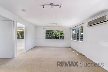 310 Alderley Street, Kearneys Spring QLD 4350 - House For Rent | Domain - Photo 2