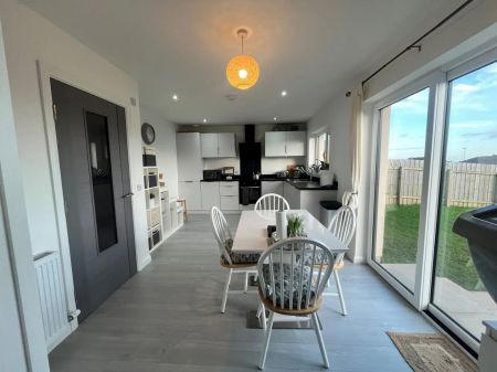 8 Westenra Gardens, Cruden Bay, Peterhead AB42 0AF - Photo 5