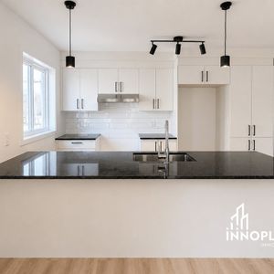 4 1/2 Neuf Avec 2 Salles De Bain - Photo 2