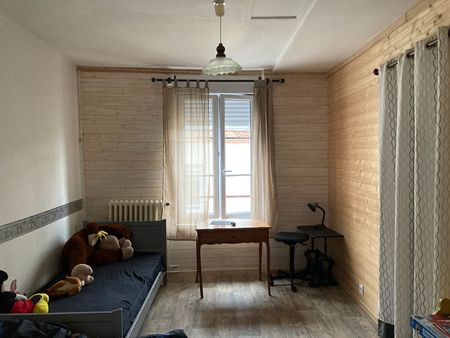 Location Maison 3 pièces 78m² MONTREVAULT SUR EVRE 49110 - Photo 3