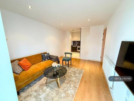 1 bedroom flat to rent - Photo 2